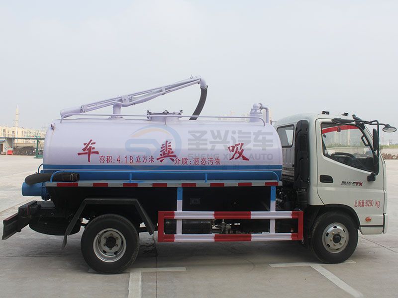 福田奧鈴5方吸糞車 福田奧鈴5方吸糞車
