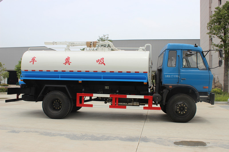 東風(fēng)153型10方吸糞車