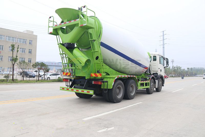 重汽豪沃18方攪拌車(chē)