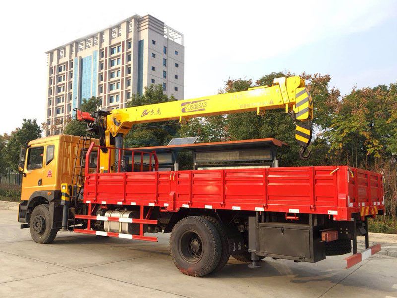 東風T5 土豪金8噸杰龍隨車吊
