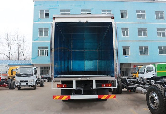 東風天錦小三軸7米7爆破器材運輸車