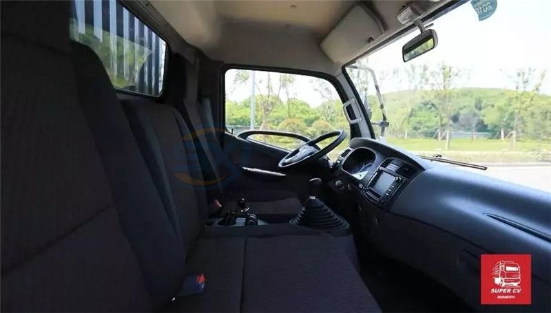 東風(fēng)凱普特K6 (4)