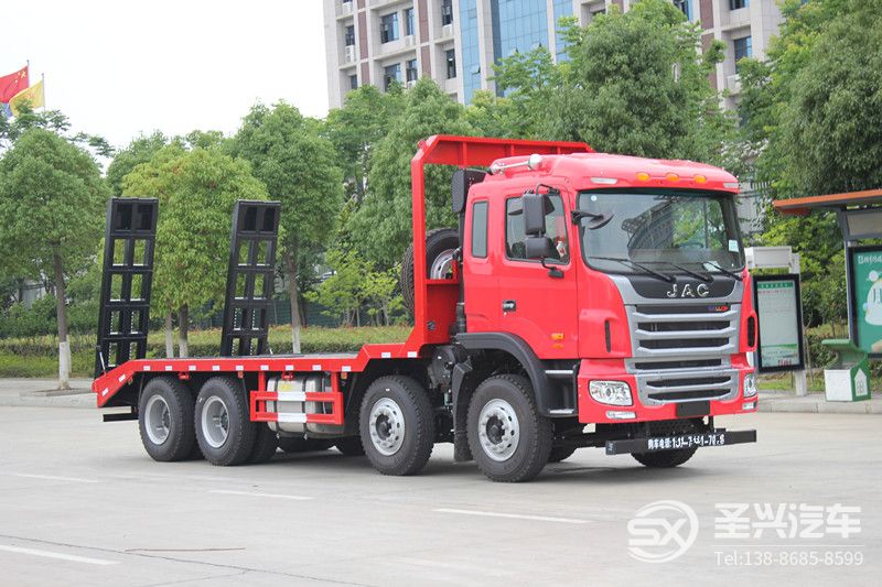 江淮A5前四后八底平板挖機(jī)運(yùn)輸車