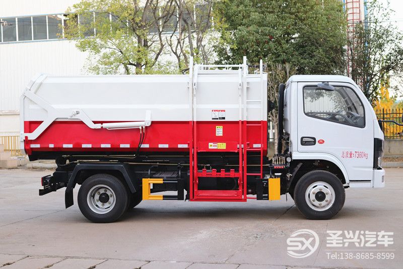 國(guó)六-東風(fēng)福瑞卡5方側(cè)裝掛桶垃圾車