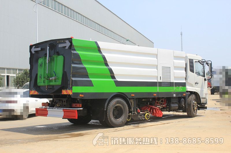 東風(fēng)天錦9+7方洗掃車