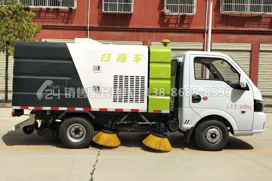 東風(fēng)途逸2噸小型掃路車