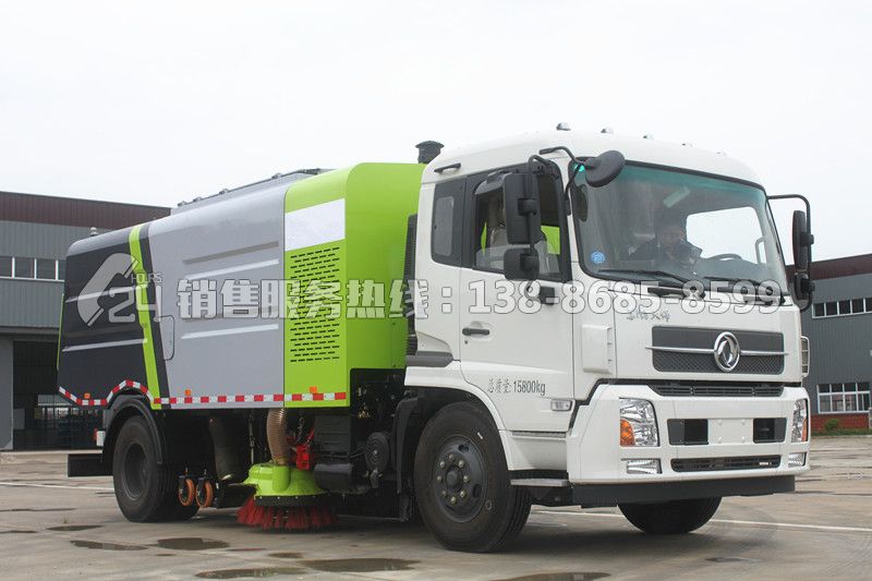 東風(fēng)天錦干式掃路車