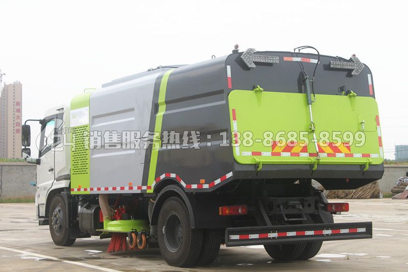 東風(fēng)天錦干式掃路車