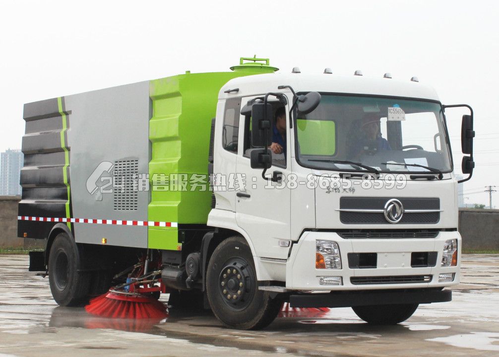 東風(fēng)天錦16噸掃路車
