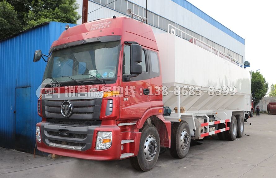 福田歐曼40方(20噸)散裝飼料運(yùn)輸車(chē)