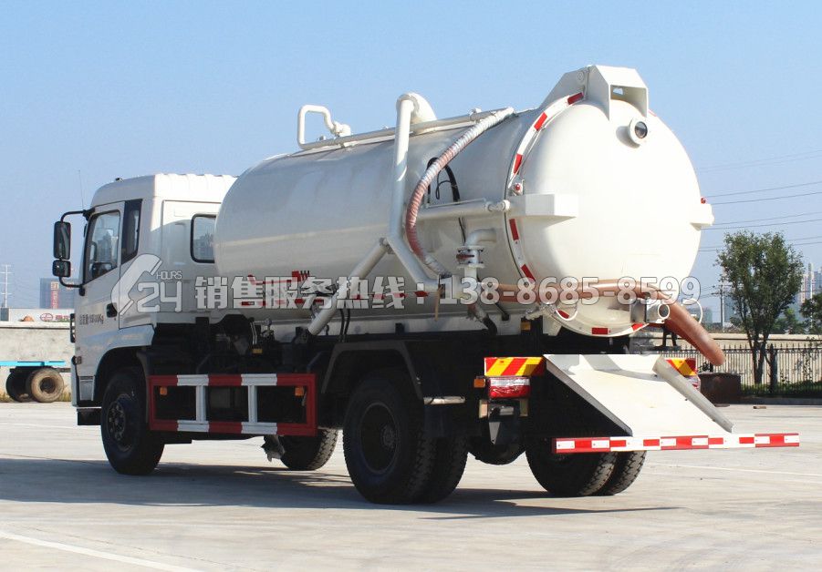 東風(fēng)專用Ｄ913型10.0方吸污車