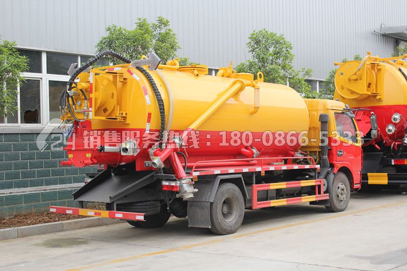 東風(fēng)多利卡D7清洗吸污車一體罐8方