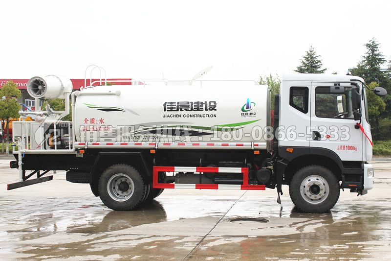 東風(fēng)D9多利卡12方霧炮灑水車(30米霧炮)