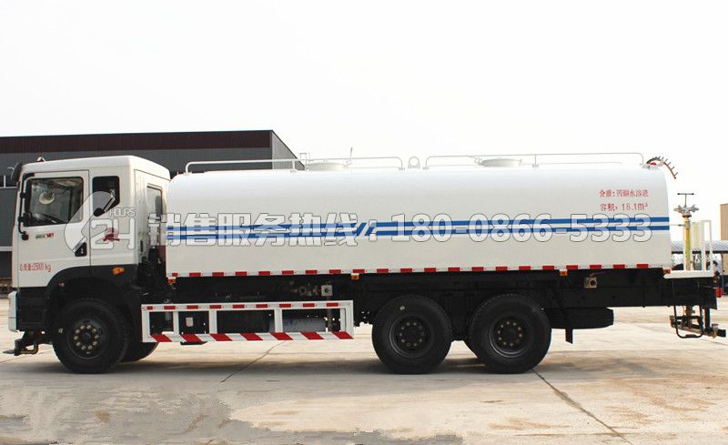 東風T5后雙橋灑水車20立方