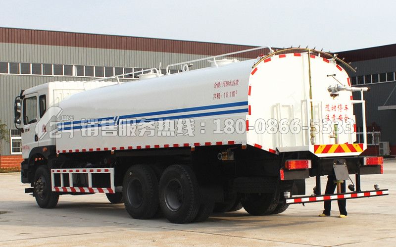 東風T5后雙橋灑水車20立方