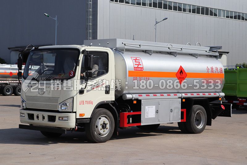 解放J6F加油車-10立方