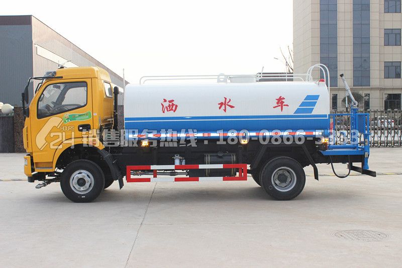 東風(fēng)特商灑水車8方