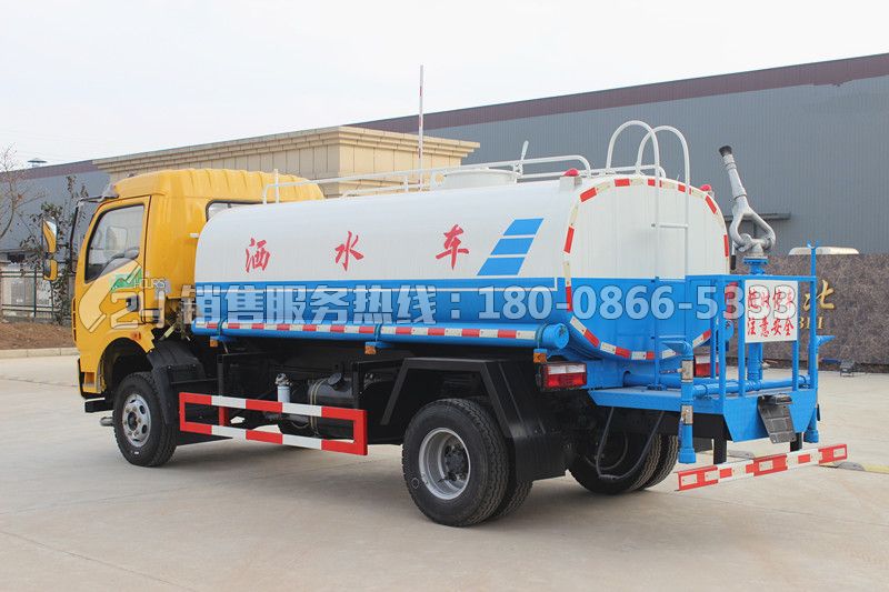 東風(fēng)特商灑水車8方