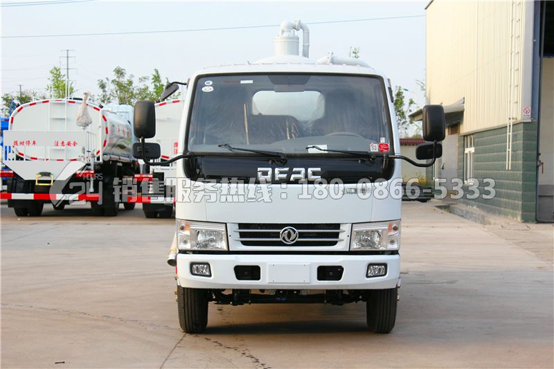 東風(fēng)多利卡D6吸污車4方