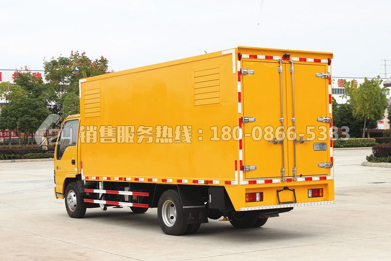 慶鈴五十鈴應(yīng)急電源車