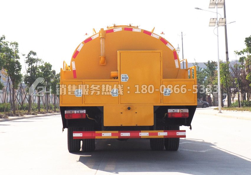 國六-東風大多利卡高壓清洗車2.8+6方