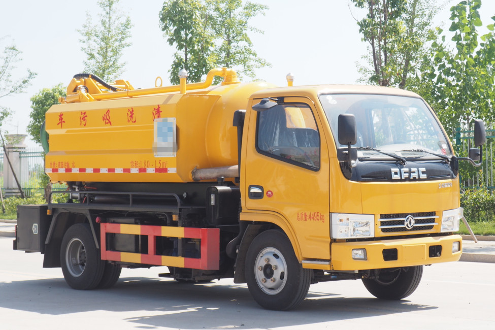 東風多利卡D6清洗吸污車1.5+3.5方