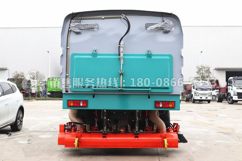 東風(fēng)天錦后置吸塵車3+7方
