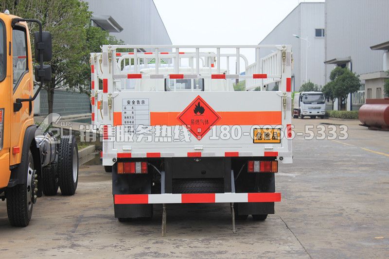 江鈴順達(dá)4米2氣瓶運輸車