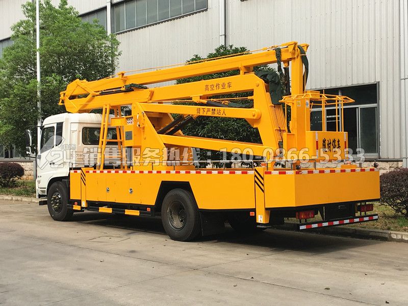 東風天錦24米高空作業(yè)車