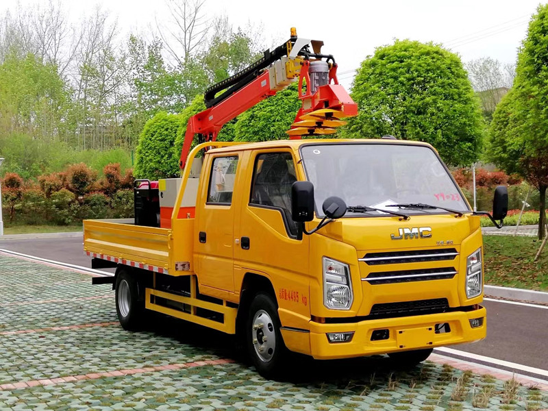 國六-江鈴順達雙排綠化綜合養(yǎng)護車