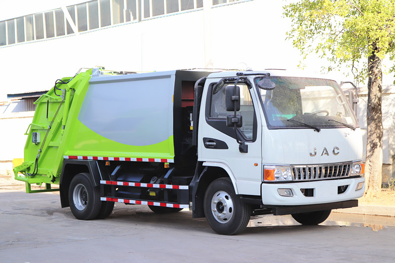 江淮駿鈴8方后裝壓縮式垃圾車