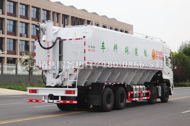 東風(fēng)天龍前四后八散裝飼料車42方