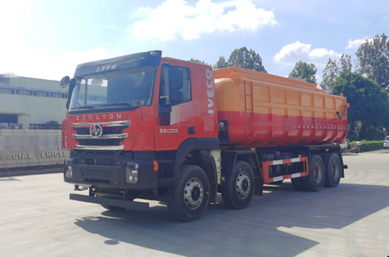 上汽紅巖25方廂式污泥運(yùn)輸車