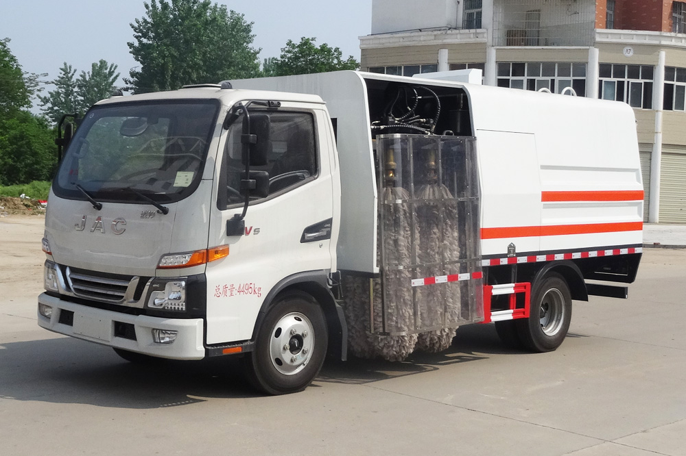 江淮駿鈴V3護(hù)欄清洗車