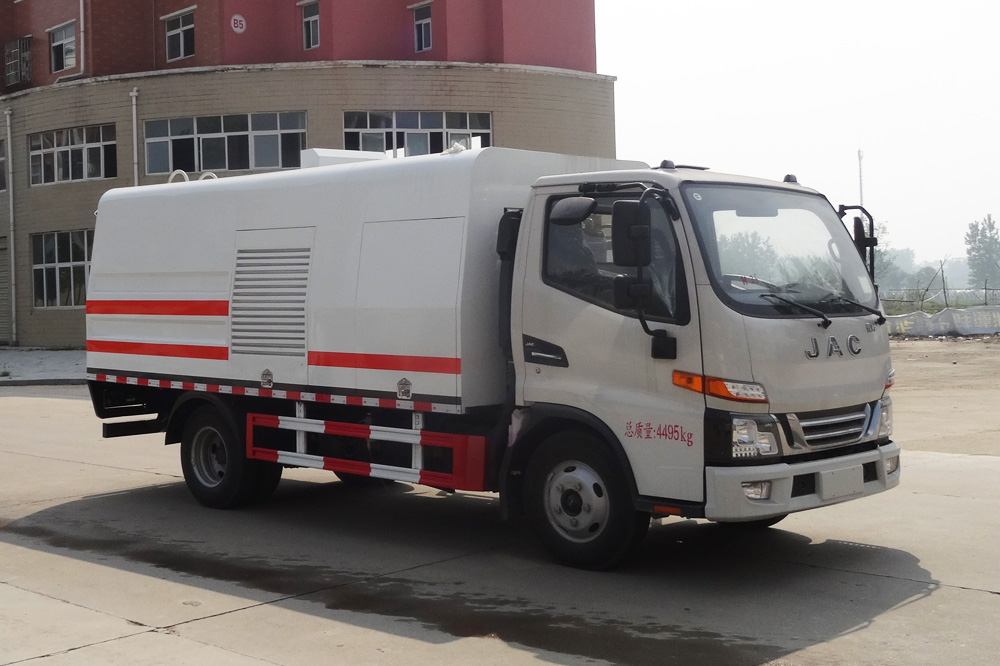 江淮駿鈴V3護(hù)欄清洗車(chē)