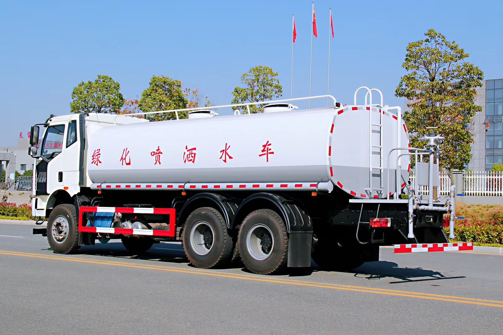 解放J6后雙橋?yàn)⑺?0立方