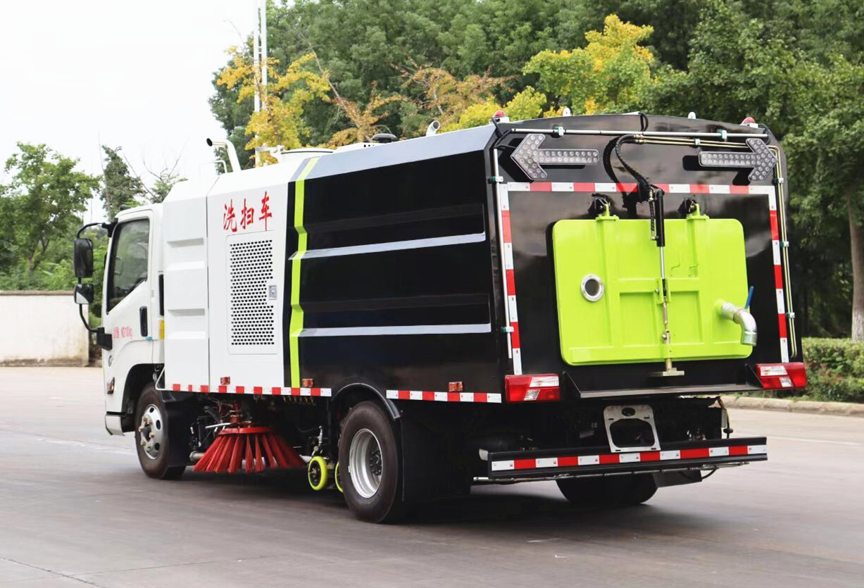 江鈴凱銳洗掃車5+4方 江鈴凱銳洗掃車5+4方