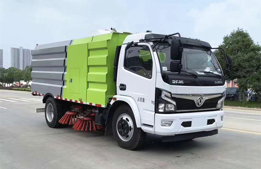 東風(fēng)多利卡掃路車3+5方