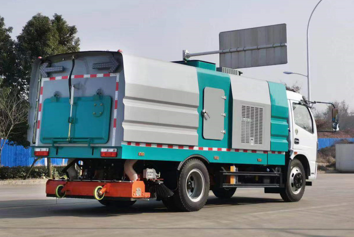 東風(fēng)福瑞卡后置吸塵車(chē)1.5+5方