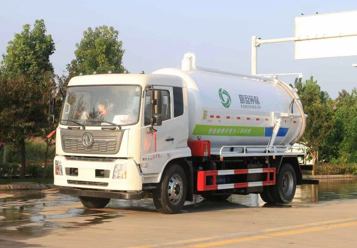 東風(fēng)天錦吸污車14方