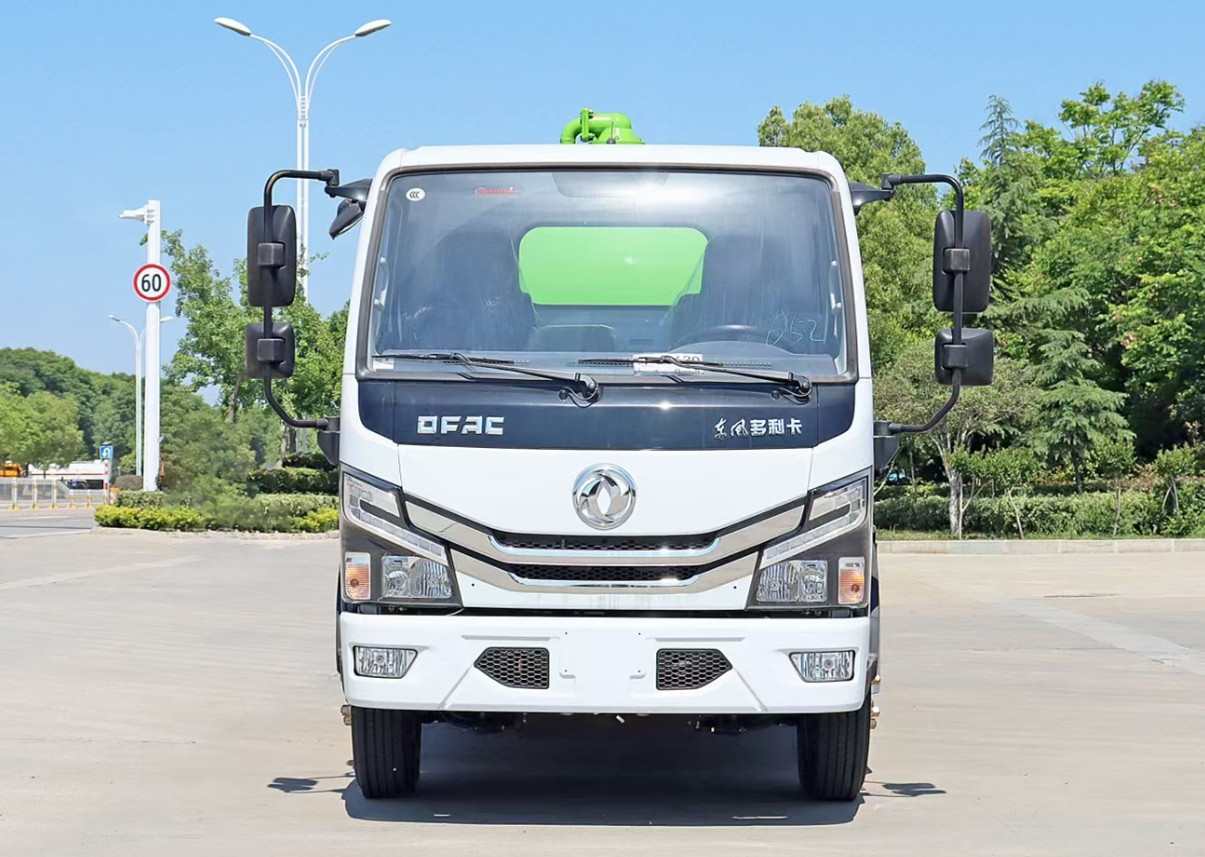 東風(fēng)多利卡D6吸污車4.5方