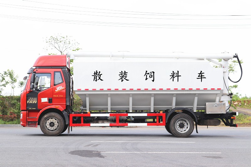 解放J6散裝飼料車22方