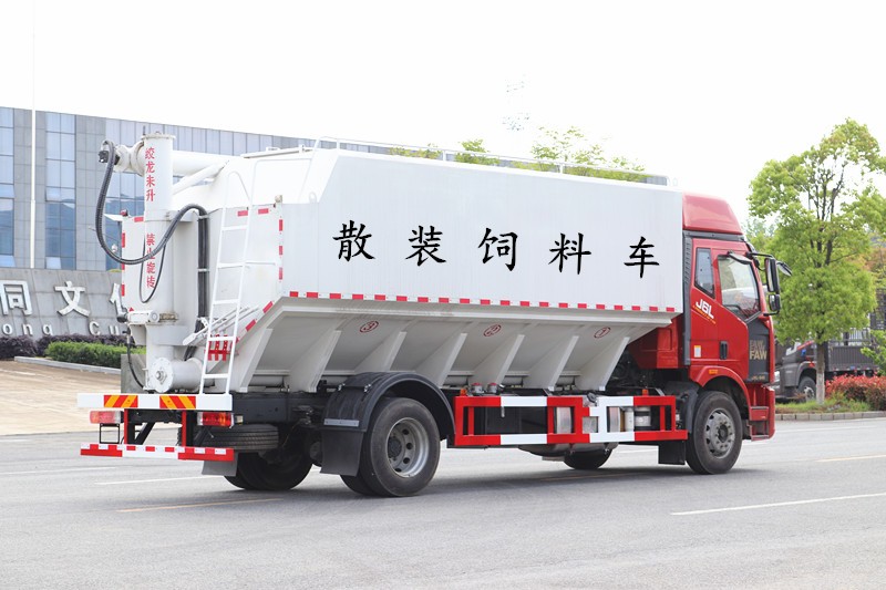 解放J6散裝飼料車22方