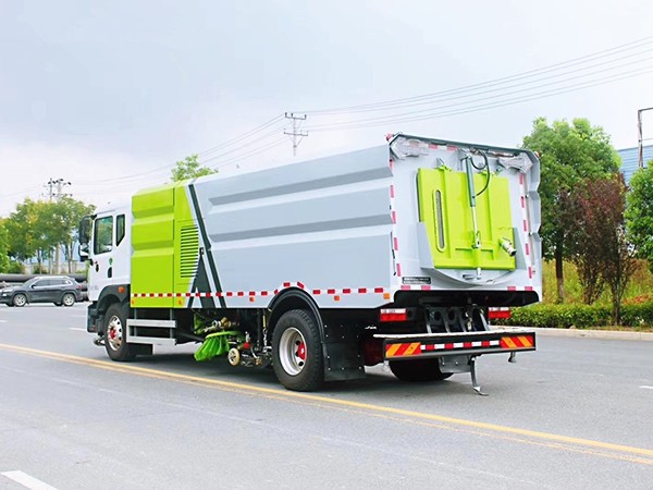 東風(fēng)多利卡D9洗掃車8+6方