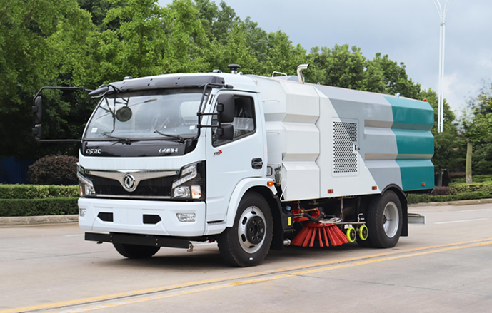 國(guó)六-東風(fēng)福瑞卡4+4方洗掃車