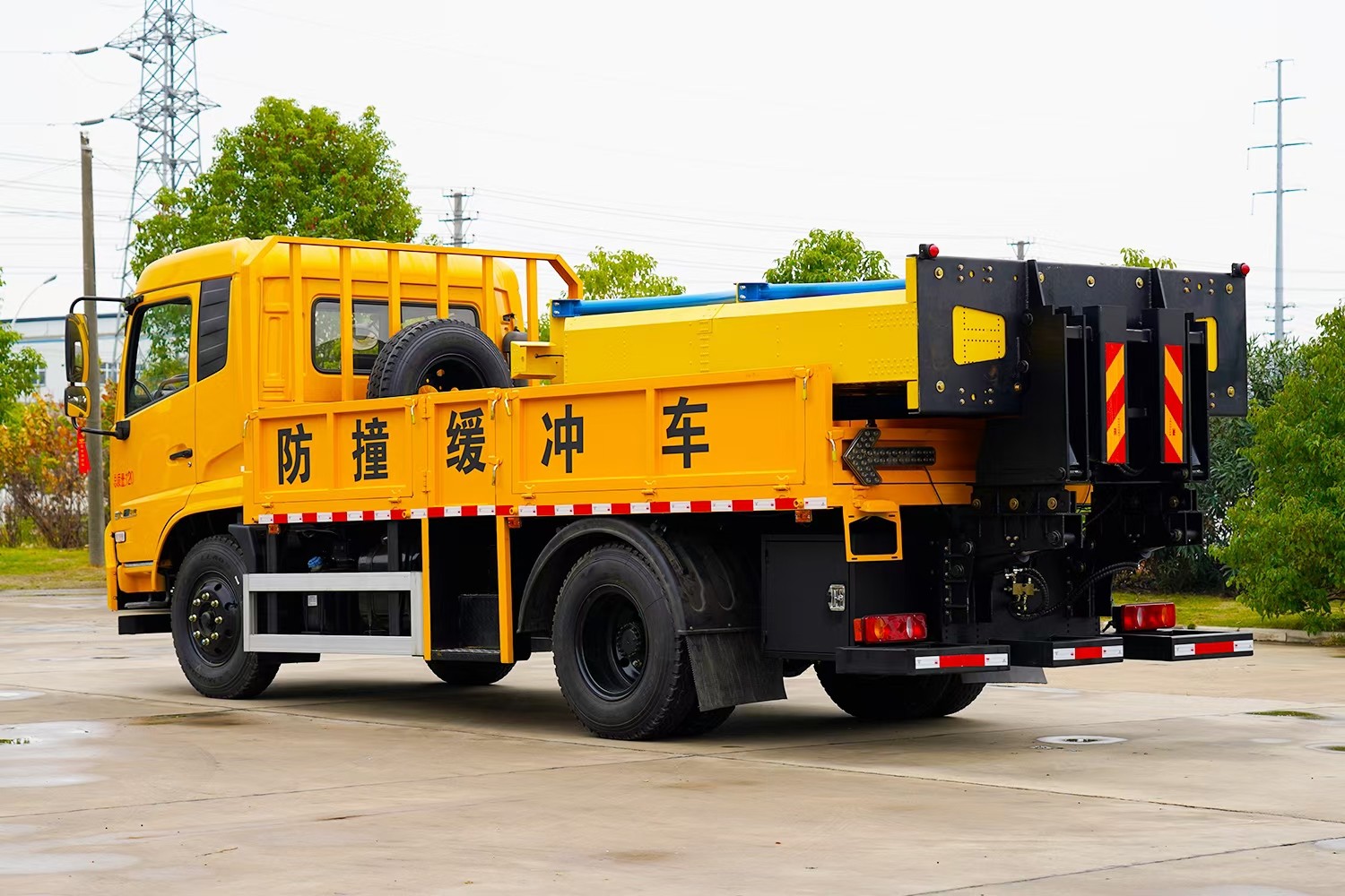 東風(fēng)天錦防撞緩沖車-100K