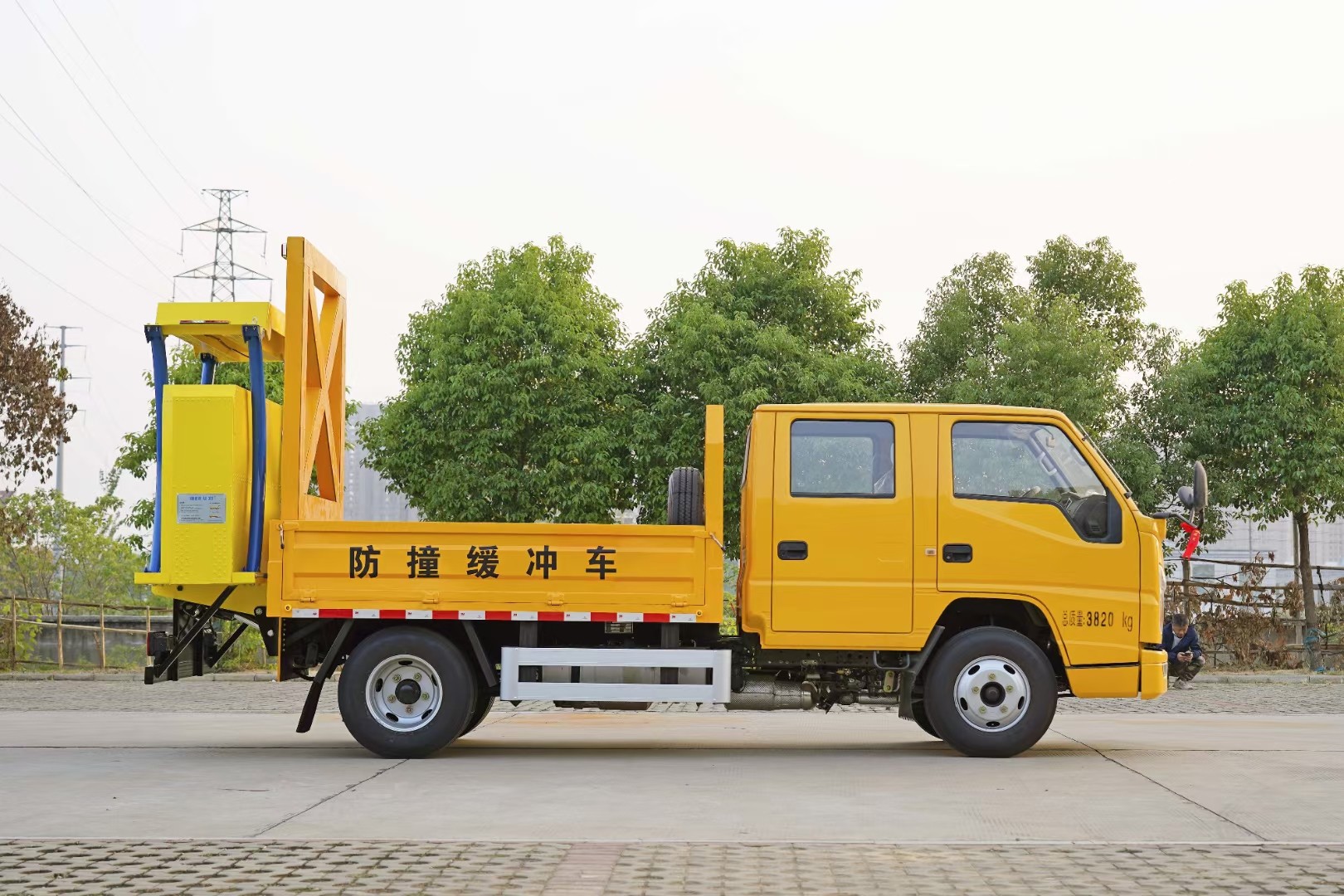 江鈴順達(dá)防撞緩沖車-70K