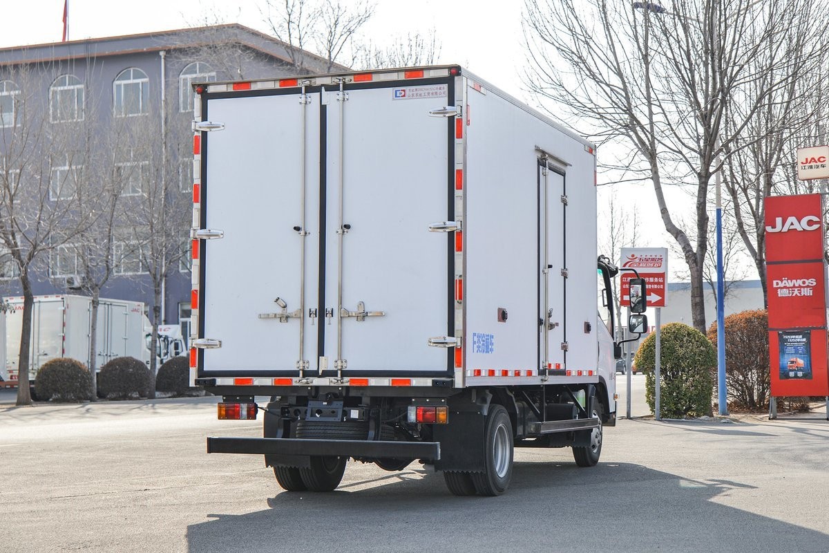 慶鈴五十鈴KV100冷藏車4.2米 慶鈴五十鈴KV100冷藏車4.2米
