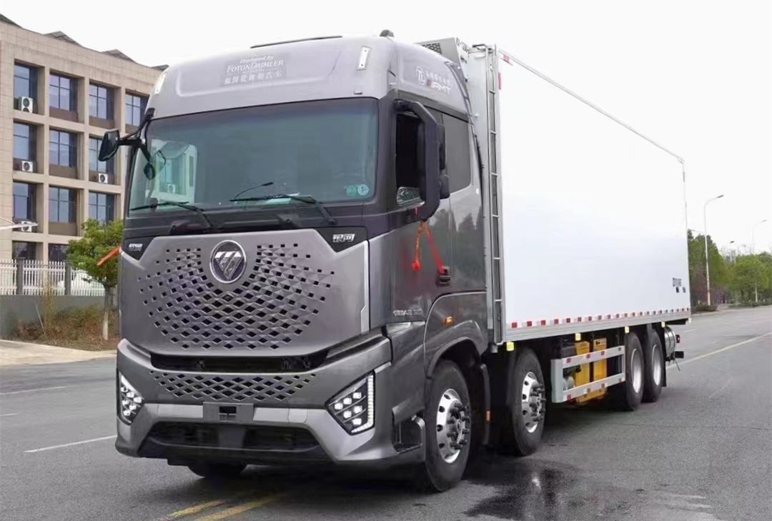 福田歐曼銀河9米6冷藏車