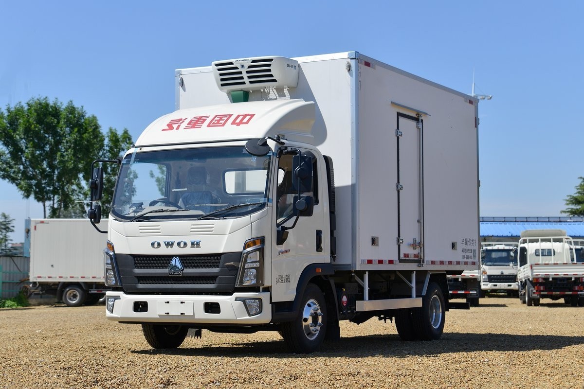 重汽HOWO冷藏車4米